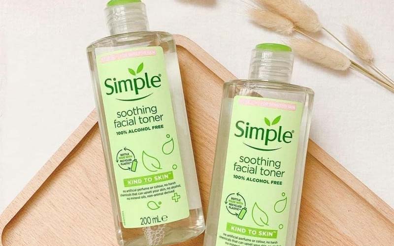 Toner Simple Kind To Skin Soothing Facial